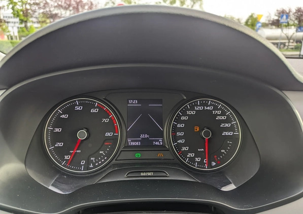Seat Leon cena 59900 przebieg: 139000, rok produkcji 2017 z Wrocław małe 121